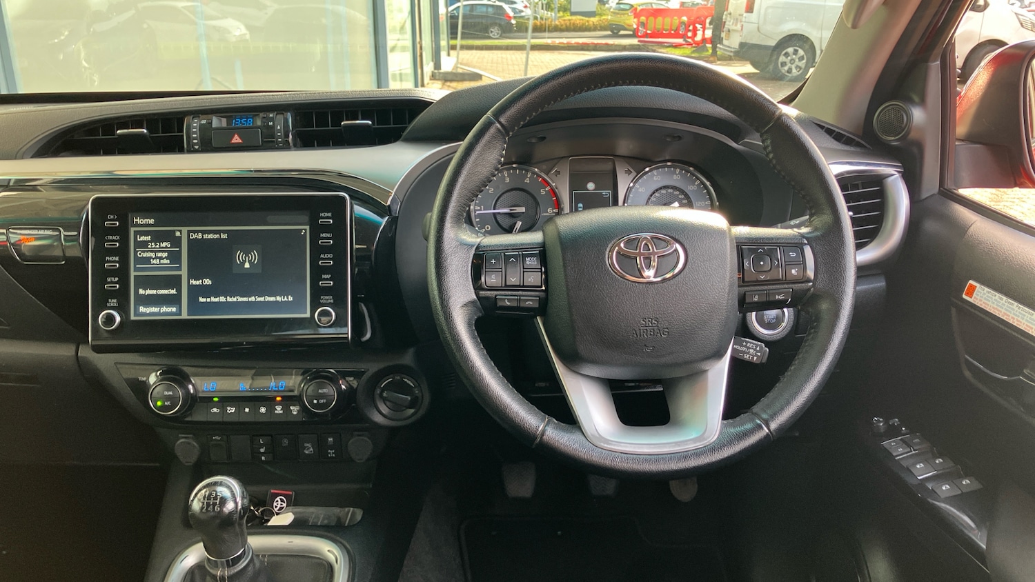 Used Toyota Hilux 2023 for sale - 76428625: Photo 8