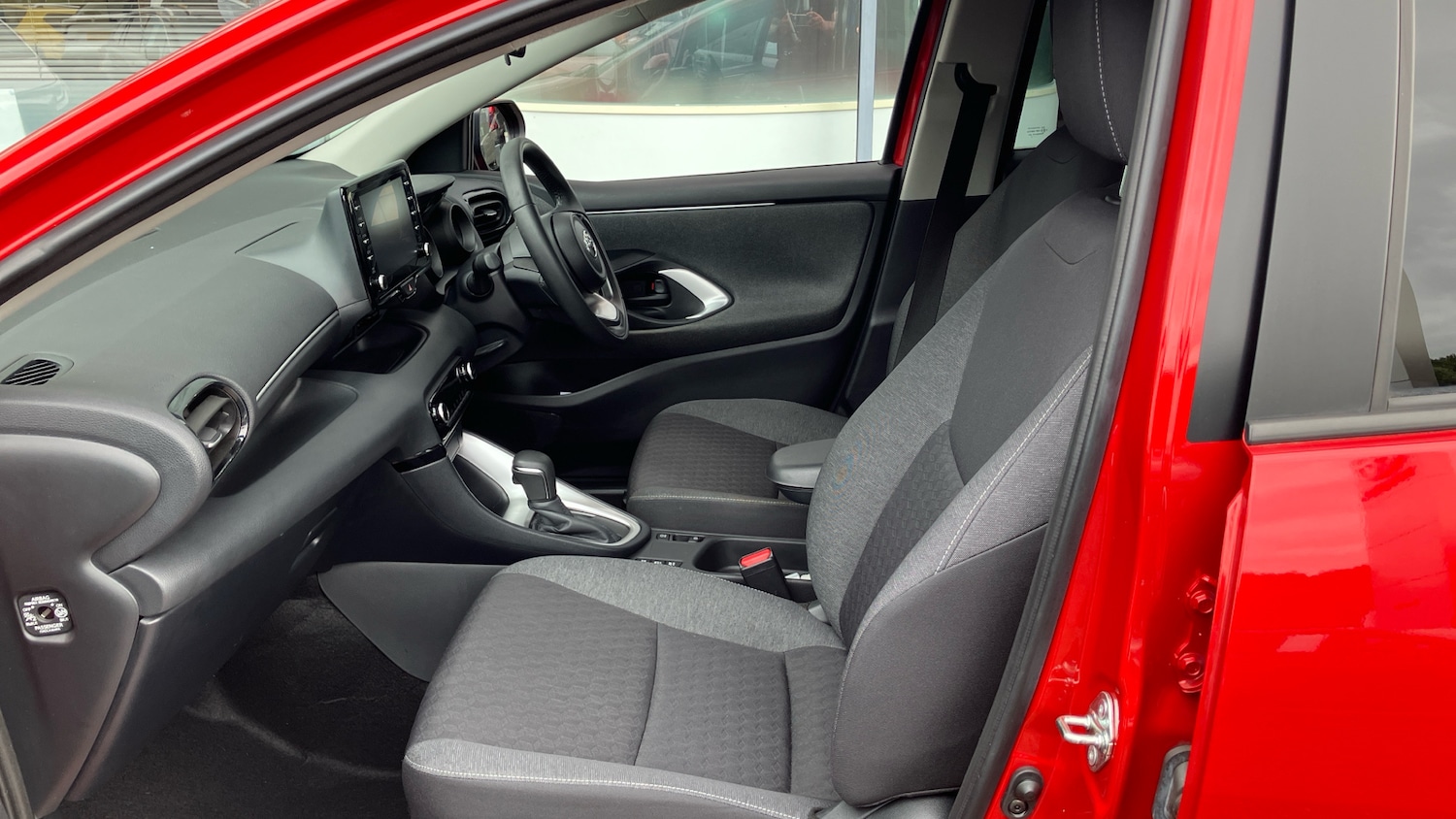 Used Toyota Yaris 2022 for sale - 77085414: Photo 10