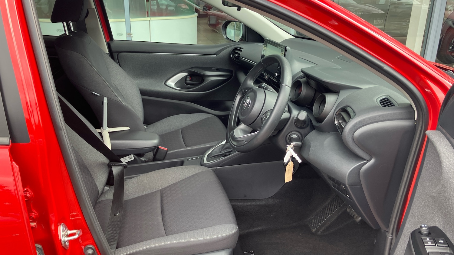 Used Toyota Yaris 2022 for sale - 77085414: Photo 11