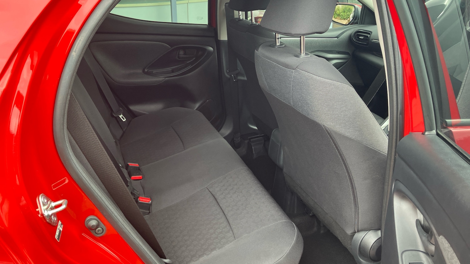 Used Toyota Yaris 2022 for sale - 77085414: Photo 12