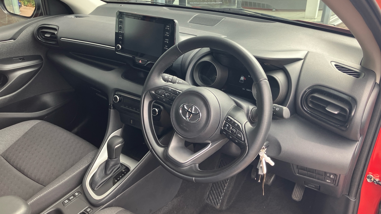 Used Toyota Yaris 2022 for sale - 77085414: Photo 25