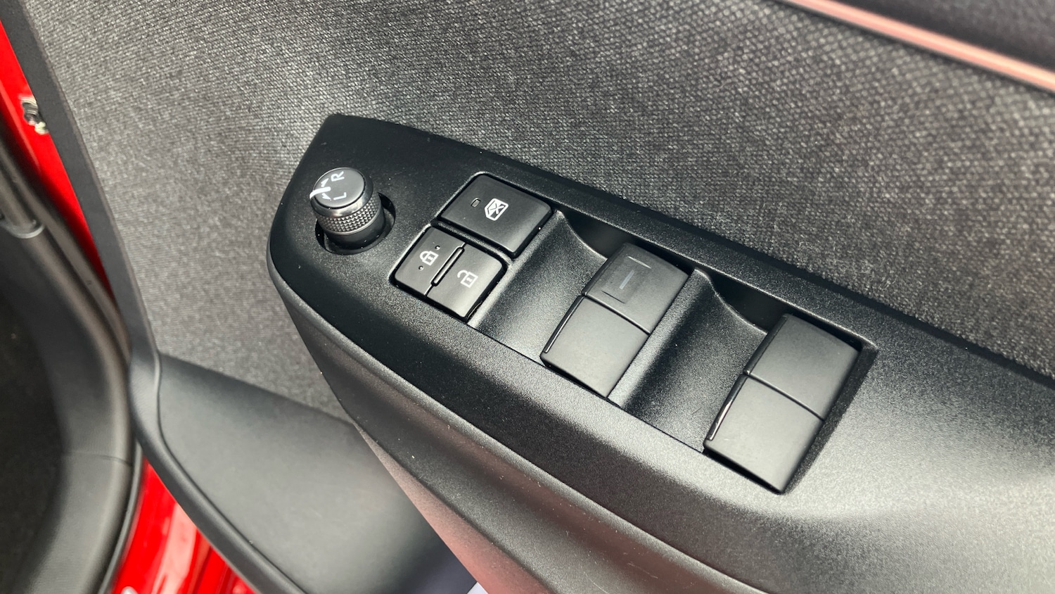 Used Toyota Yaris 2022 for sale - 77085414: Photo 26