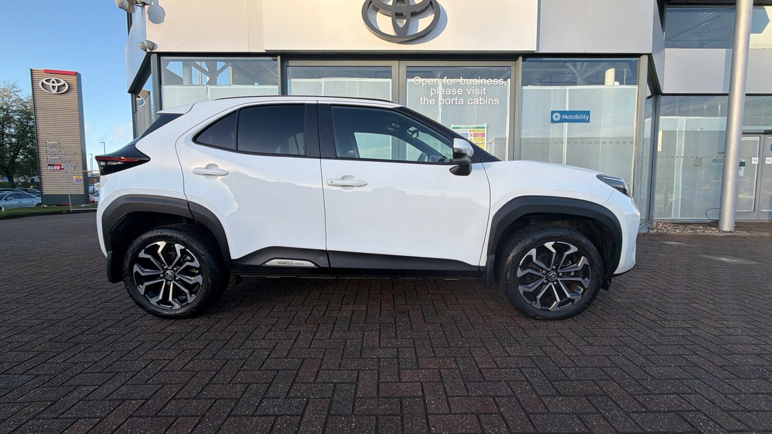 Used Toyota Yaris Cross 2022 for sale - 76817376: Photo 16