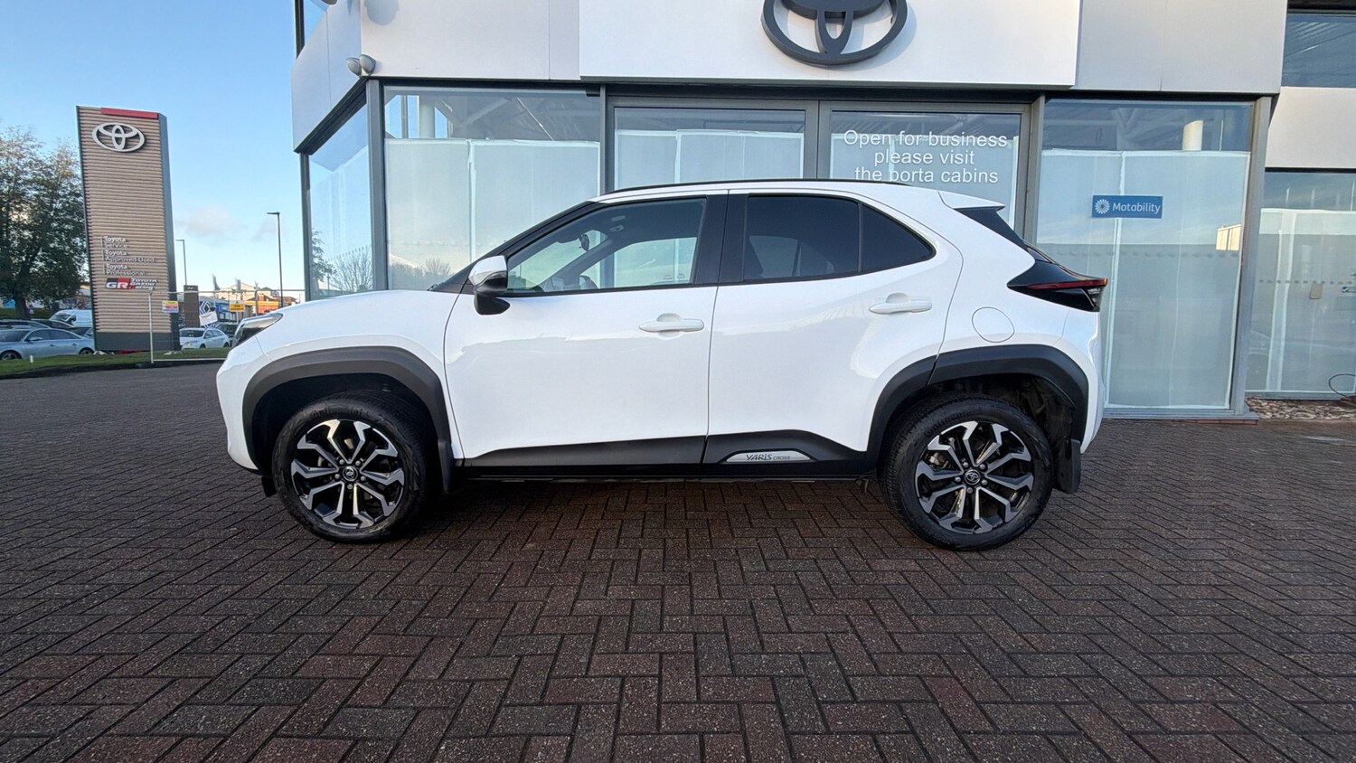 Used Toyota Yaris Cross 2022 for sale - 76817376: Photo 17