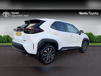 Used Toyota Yaris Cross 2022 for sale - 76817376: Photo