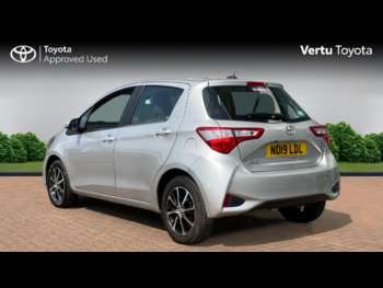 Used Toyota Yaris 2019 for sale - 74903056: Photo