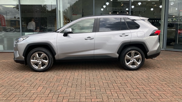 Used Toyota RAV4 2021 for sale - 76287895: Photo 17
