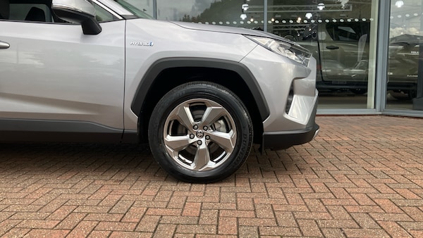 Used Toyota RAV4 2021 for sale - 76287895: Photo 18