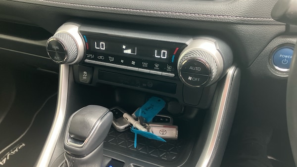 Used Toyota RAV4 2021 for sale - 76287895: Photo 28