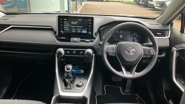 Used Toyota RAV4 2021 for sale - 76287895: Photo 5