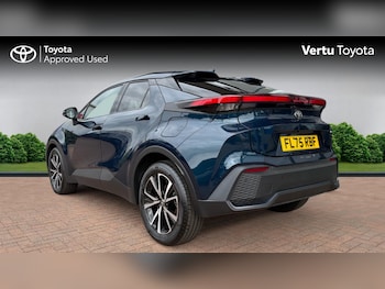 Used Toyota C-HR 2025 for sale - 79243540: Photo
