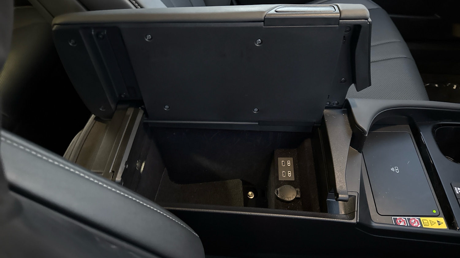 Used Lexus ES 2023 for sale - 77420886: Photo 30