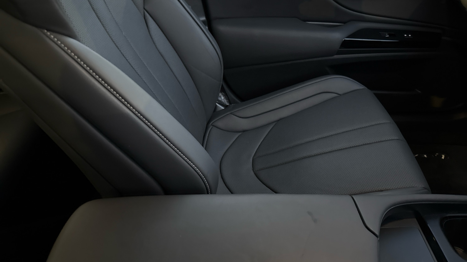 Used Lexus ES 2023 for sale - 77420886: Photo 32