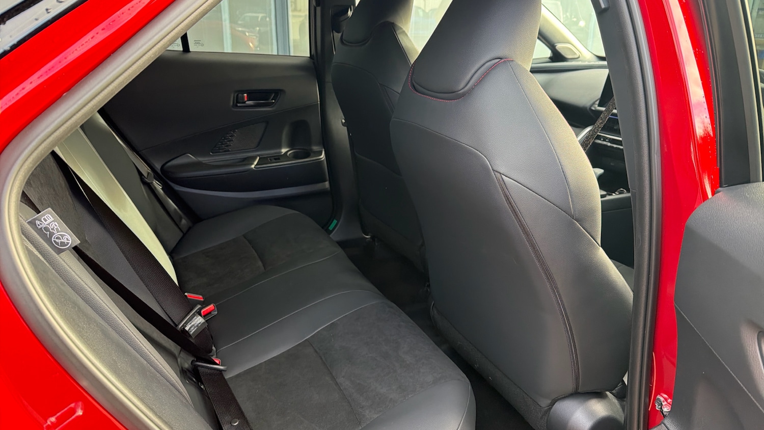 Used Toyota C-HR 2025 for sale - 77432489: Photo 12