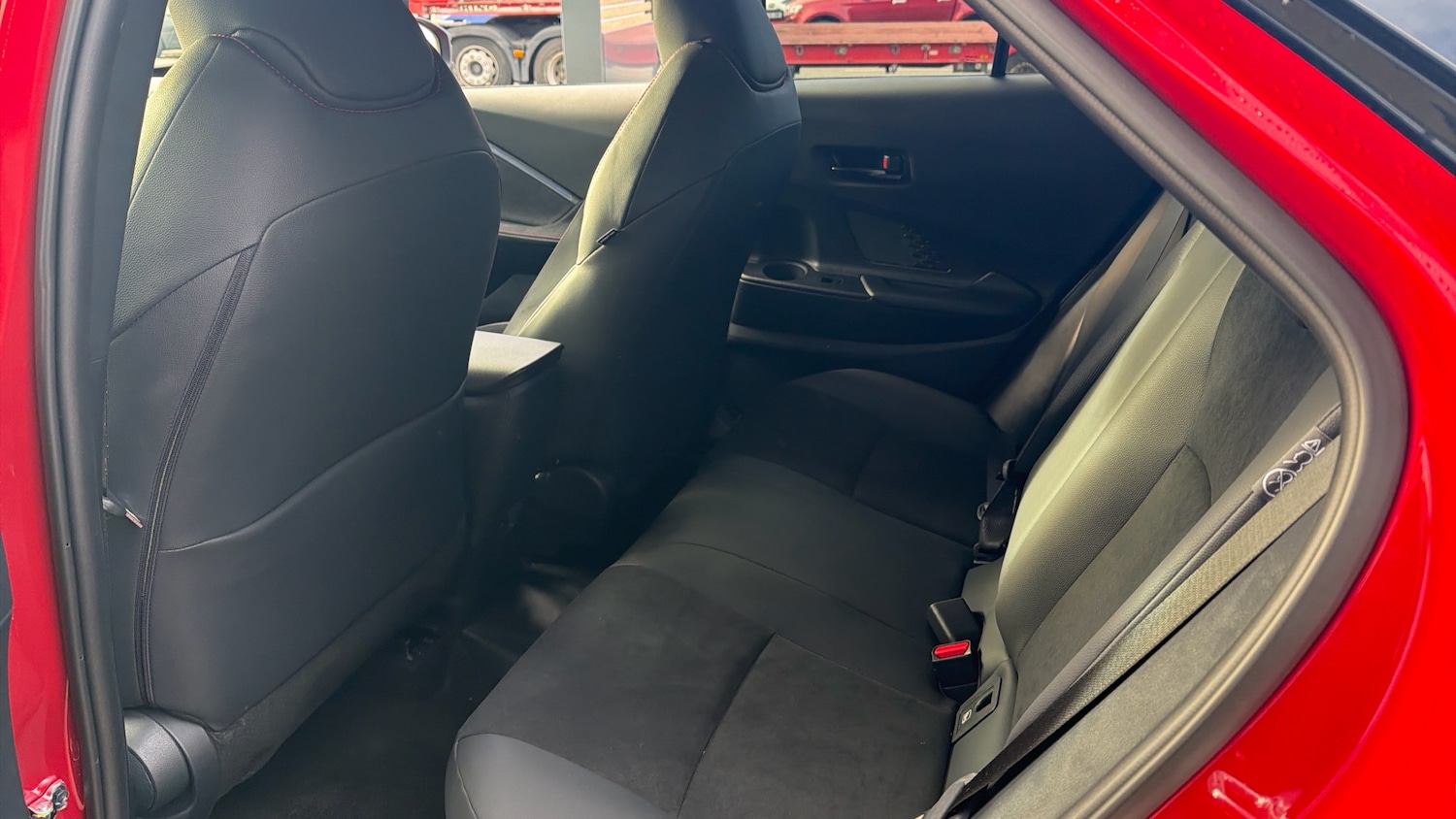 Used Toyota C-HR 2025 for sale - 77432489: Photo 13