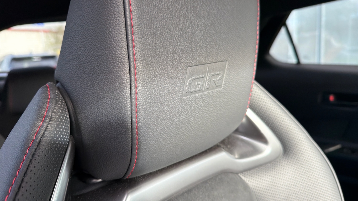 Used Toyota C-HR 2025 for sale - 77432489: Photo 28