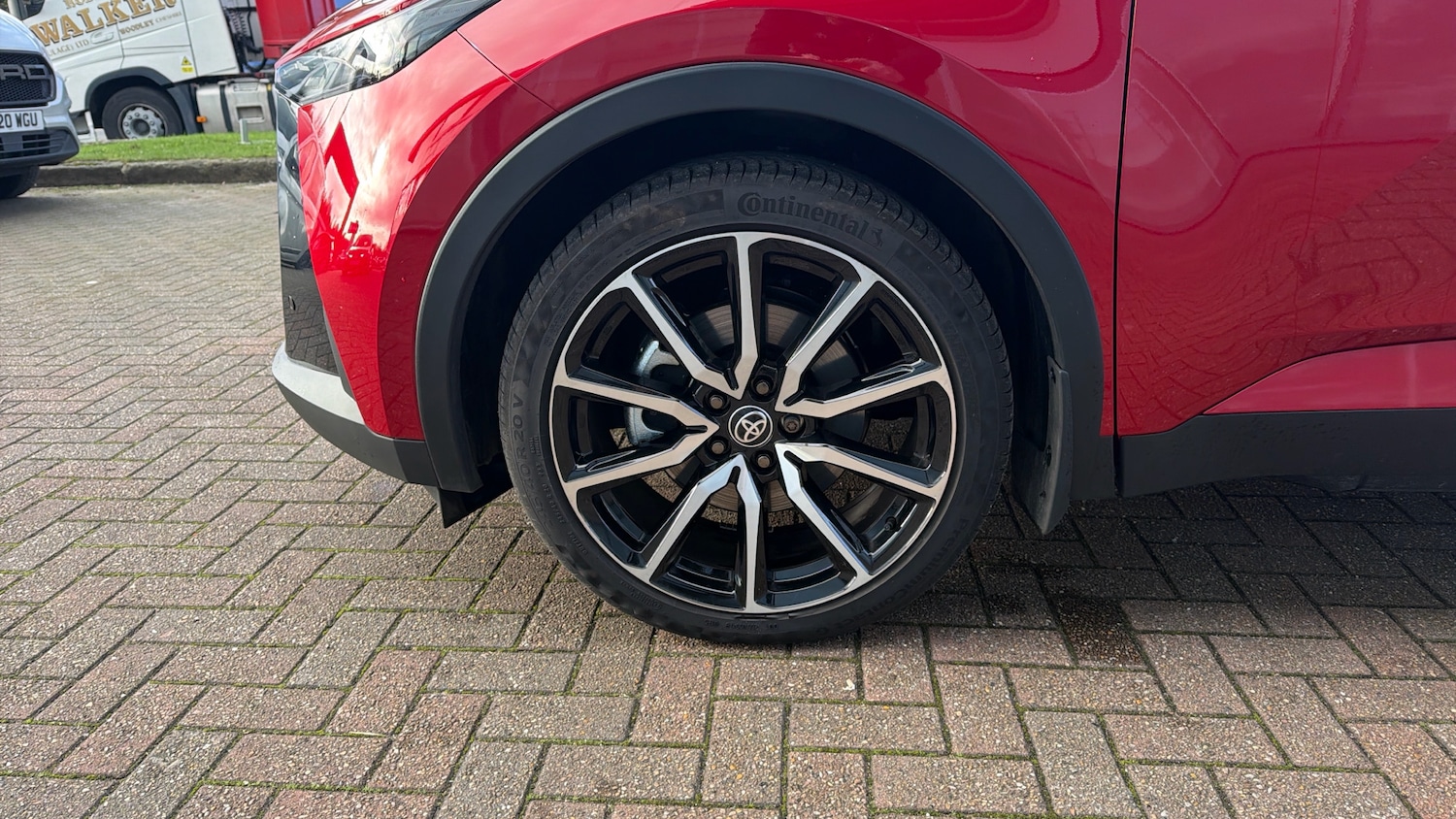 Used Toyota C-HR 2025 for sale - 77432489: Photo 34