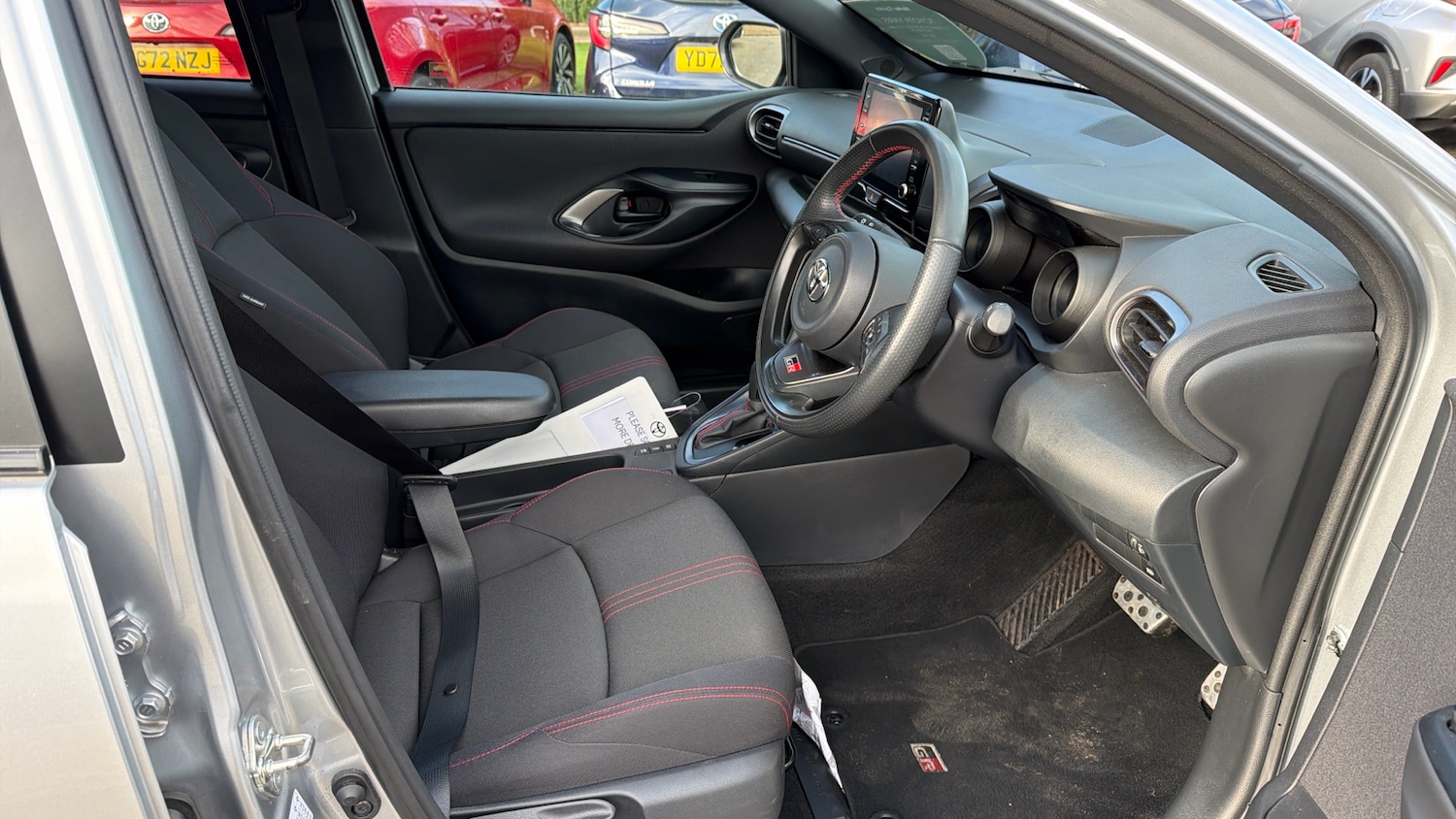 Used Toyota Yaris 2023 for sale - 77300903: Photo 11