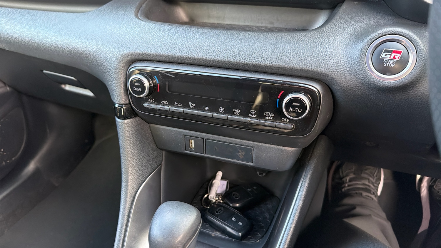 Used Toyota Yaris 2023 for sale - 77300903: Photo 29