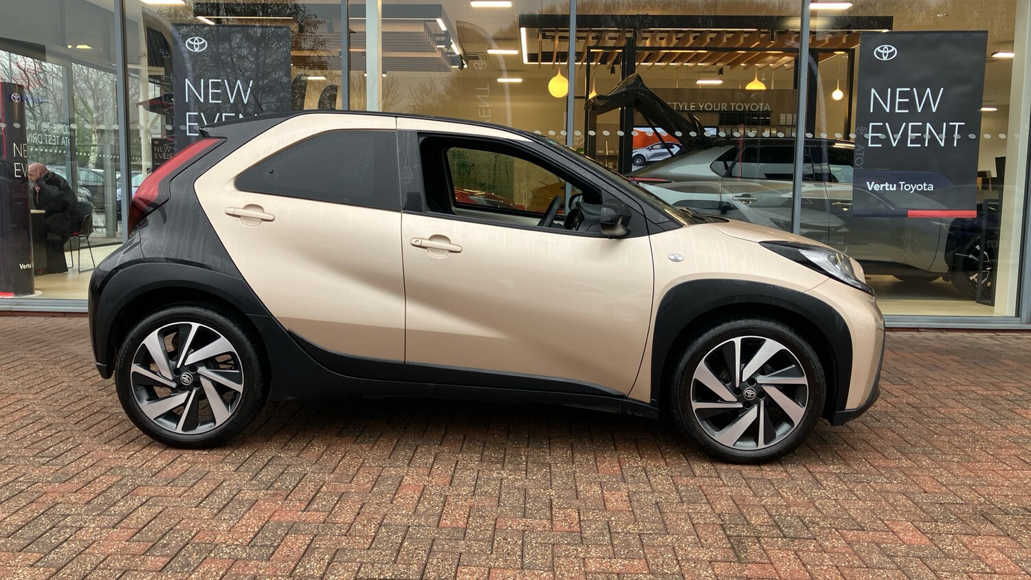 Used Toyota Aygo X 2022 for sale - 77518952: Photo 16