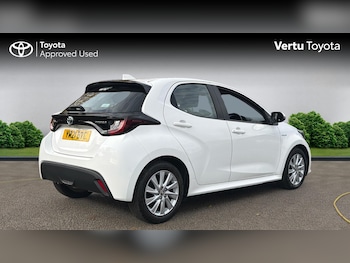 Used Toyota Yaris 2021 for sale - 76494394: Photo