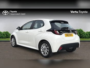 Used Toyota Yaris 2021 for sale - 76494394: Photo