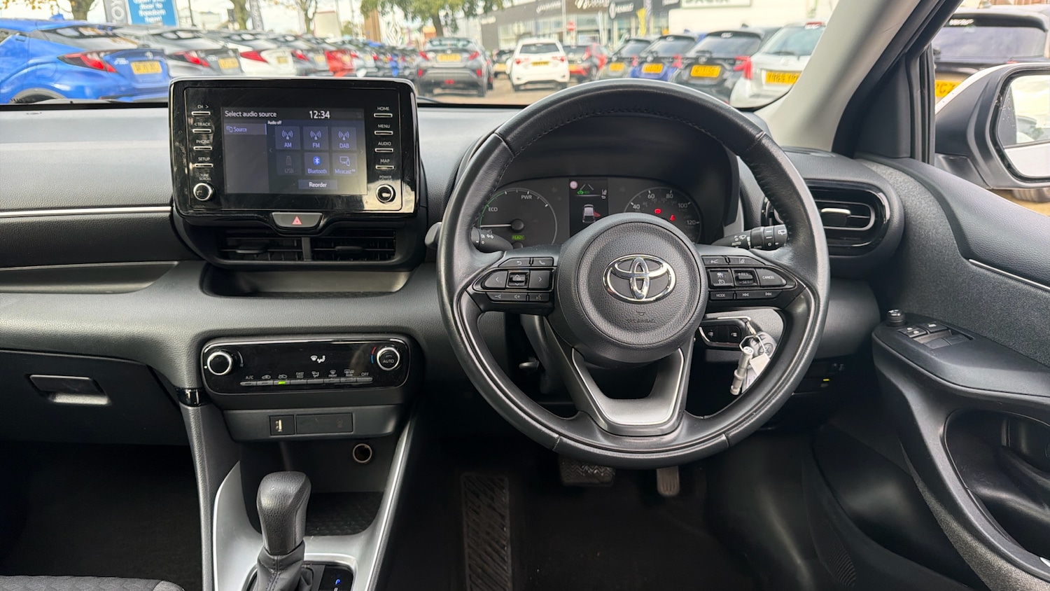 Used Toyota Yaris 2021 for sale - 76494394: Photo 8