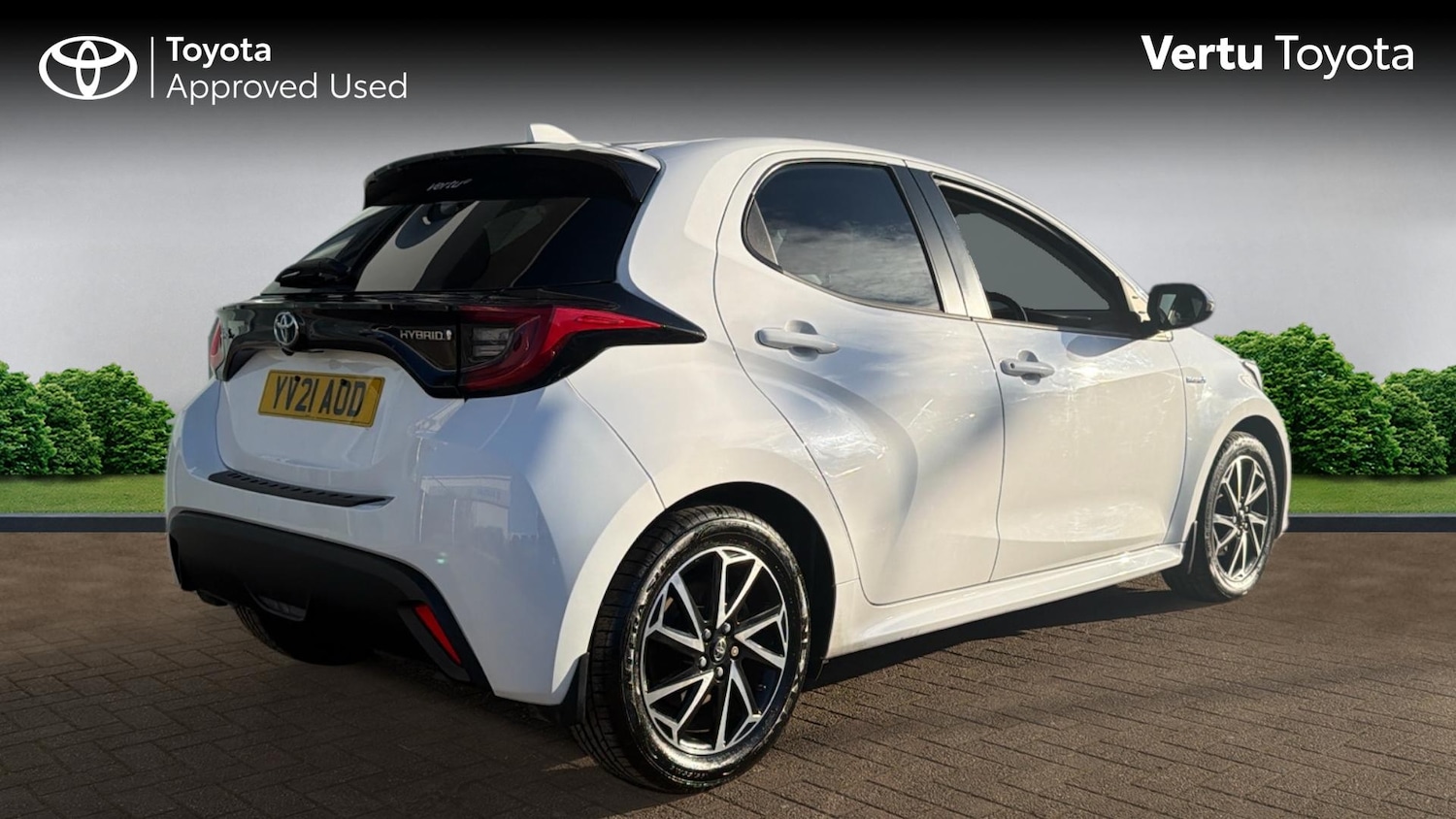Used Toyota Yaris 2021 for sale - 77114118: Photo 2