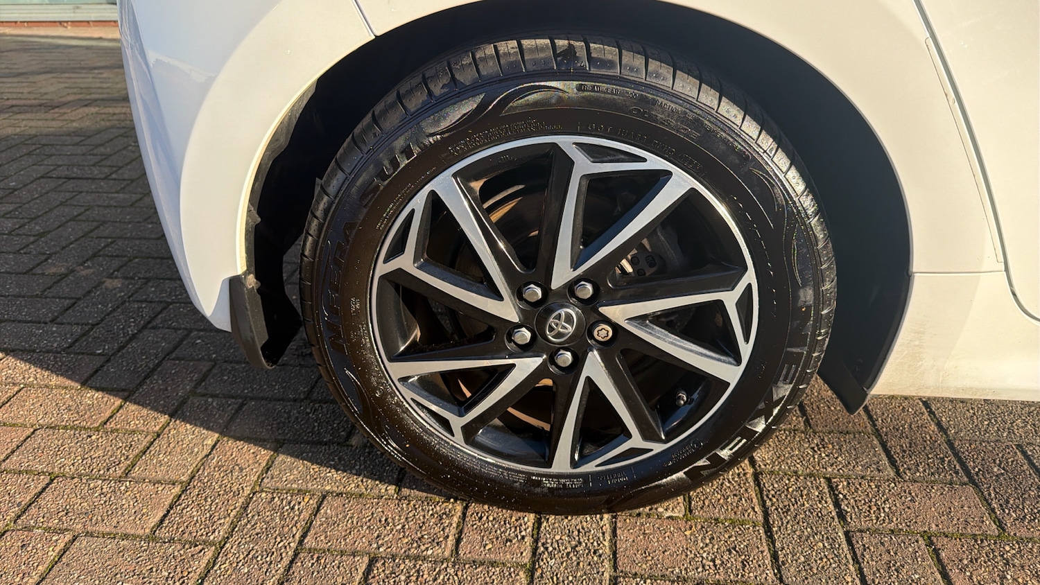 Used Toyota Yaris 2021 for sale - 77114118: Photo 32