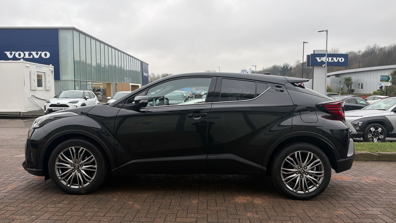Used Toyota C-HR 2023 for sale - 77151931: Photo 17