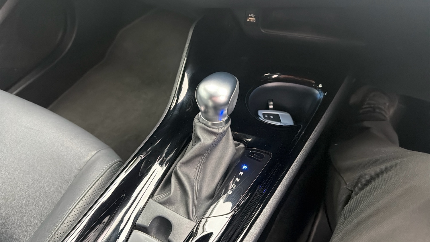 Used Toyota C-HR 2023 for sale - 77151931: Photo 31