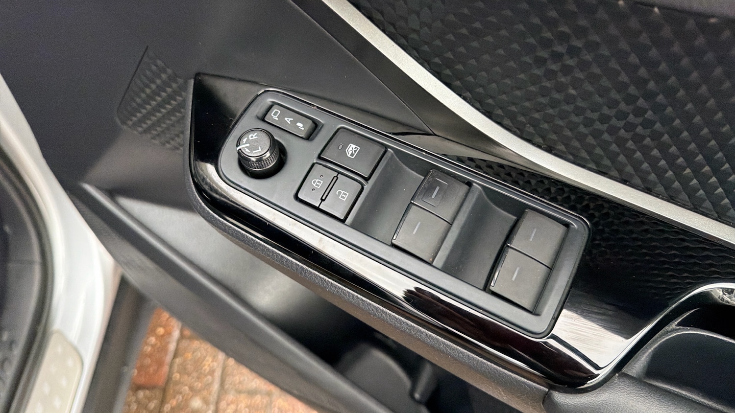 Used Toyota C-HR 2022 for sale - 77136116: Photo 26