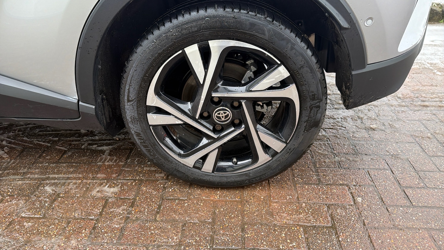 Used Toyota C-HR 2022 for sale - 77136116: Photo 34