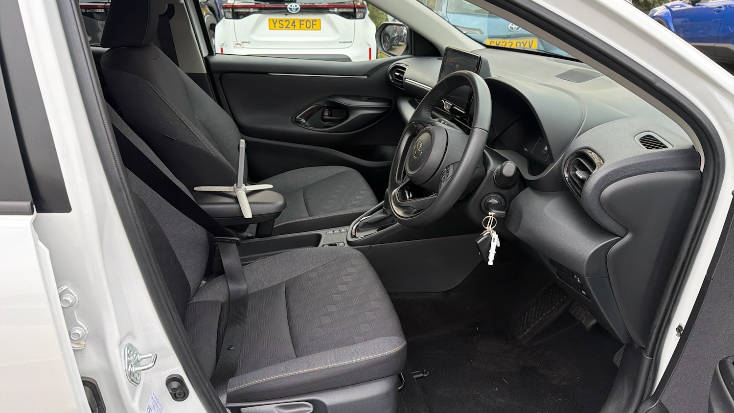 Used Toyota Yaris 2024 for sale - 76415708: Photo 11