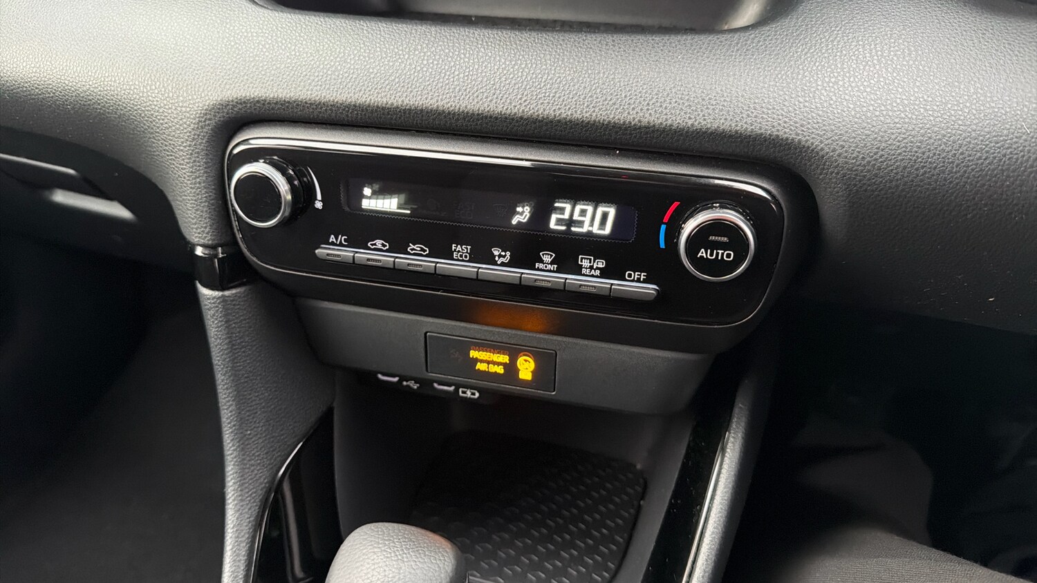 Used Toyota Yaris 2024 for sale - 76415708: Photo 28