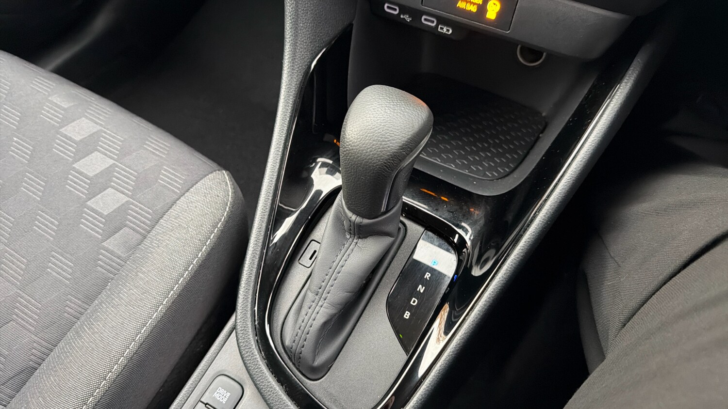 Used Toyota Yaris 2024 for sale - 76415708: Photo 29