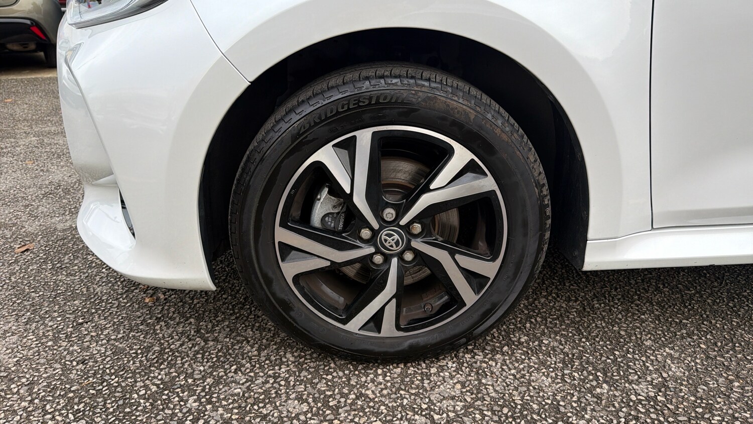 Used Toyota Yaris 2024 for sale - 76415708: Photo 32