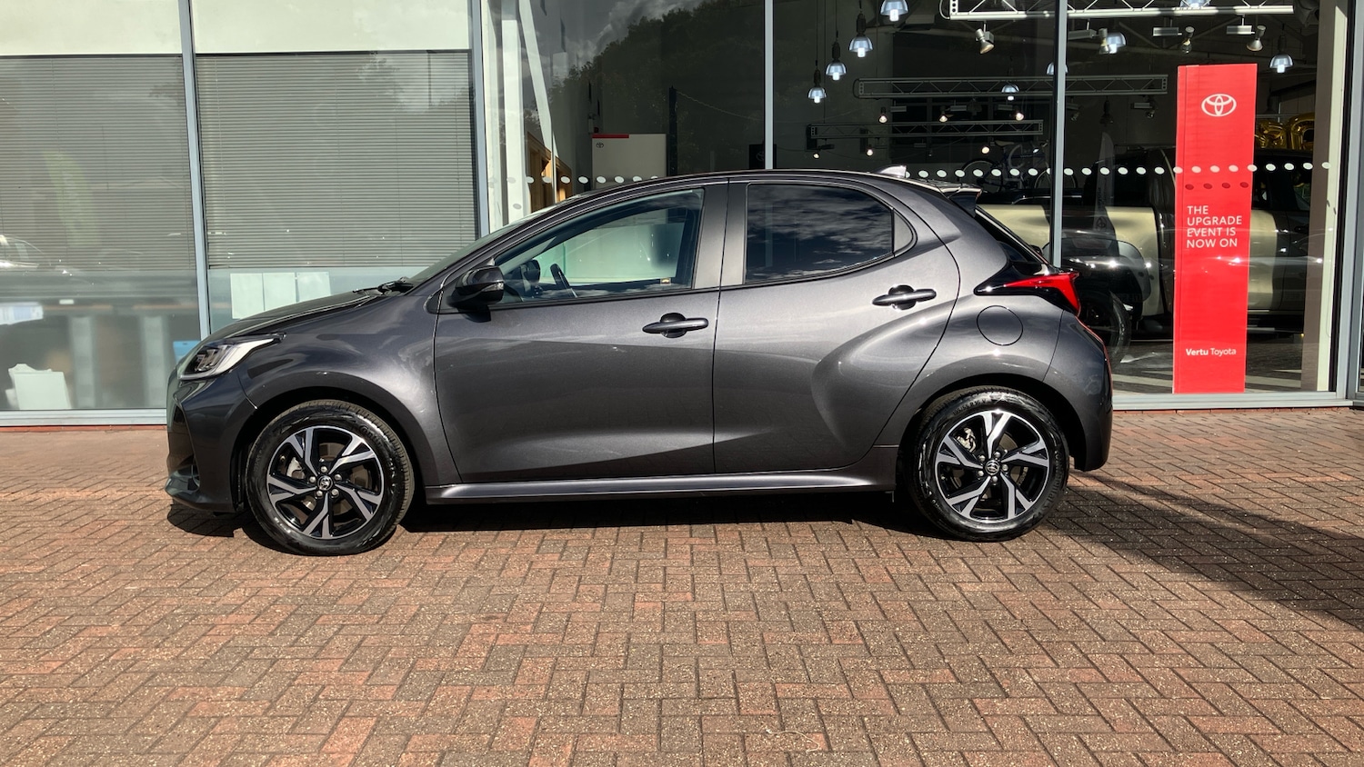 Used Toyota Yaris 2024 for sale - 76687076: Photo 17