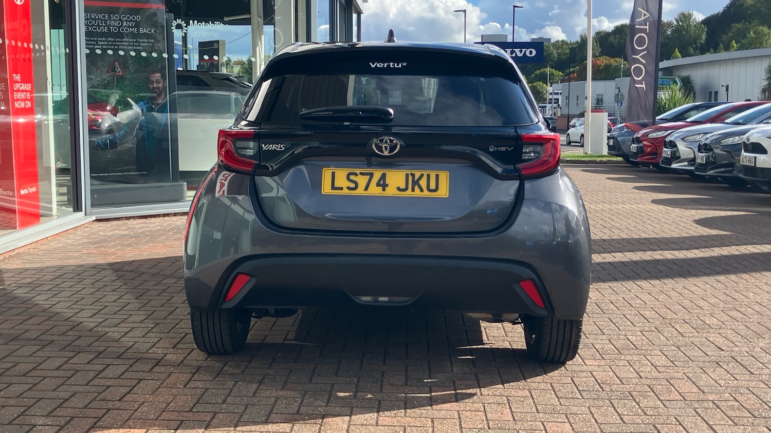 Used Toyota Yaris 2024 for sale - 76687076: Photo 19