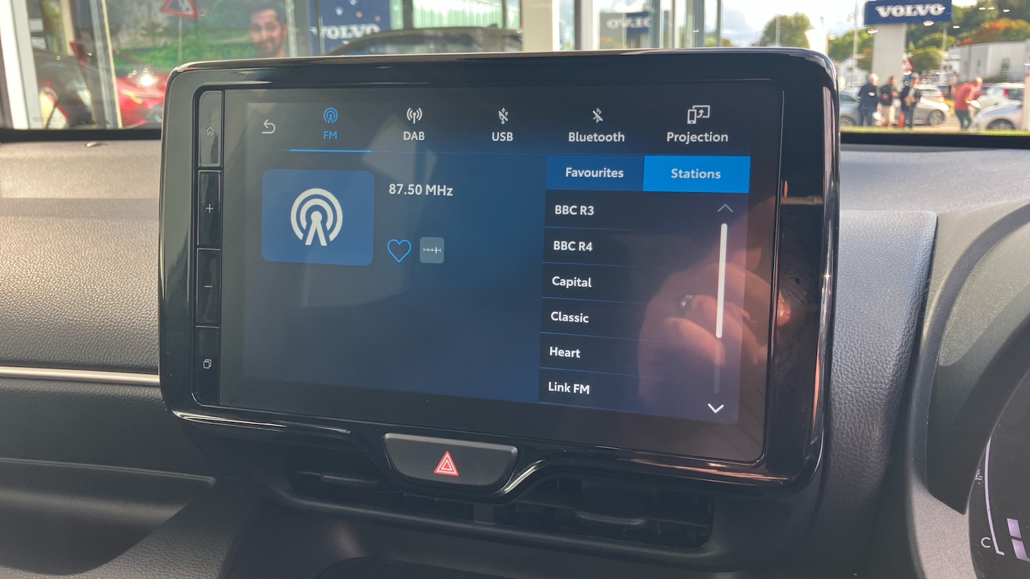 Used Toyota Yaris 2024 for sale - 76687076: Photo 22