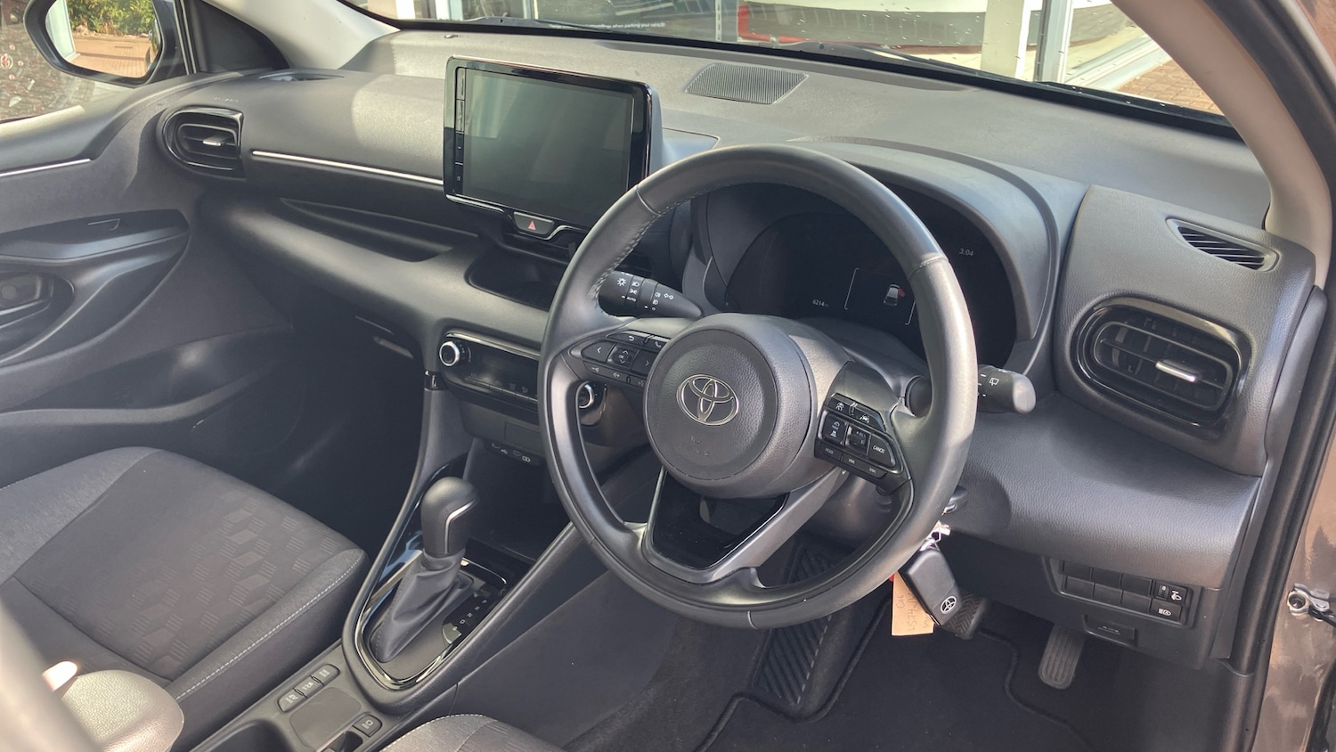 Used Toyota Yaris 2024 for sale - 76687076: Photo 25