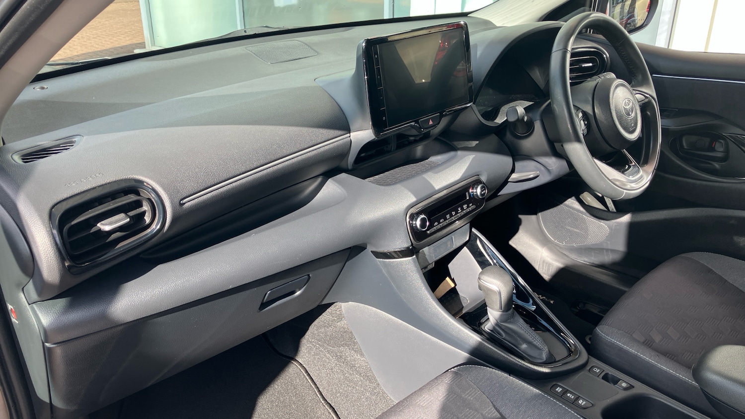 Used Toyota Yaris 2024 for sale - 76687076: Photo 35