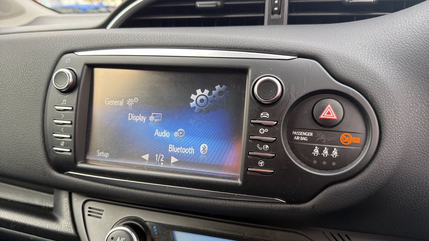 Used Toyota Yaris 2018 for sale - 76517515: Photo 22