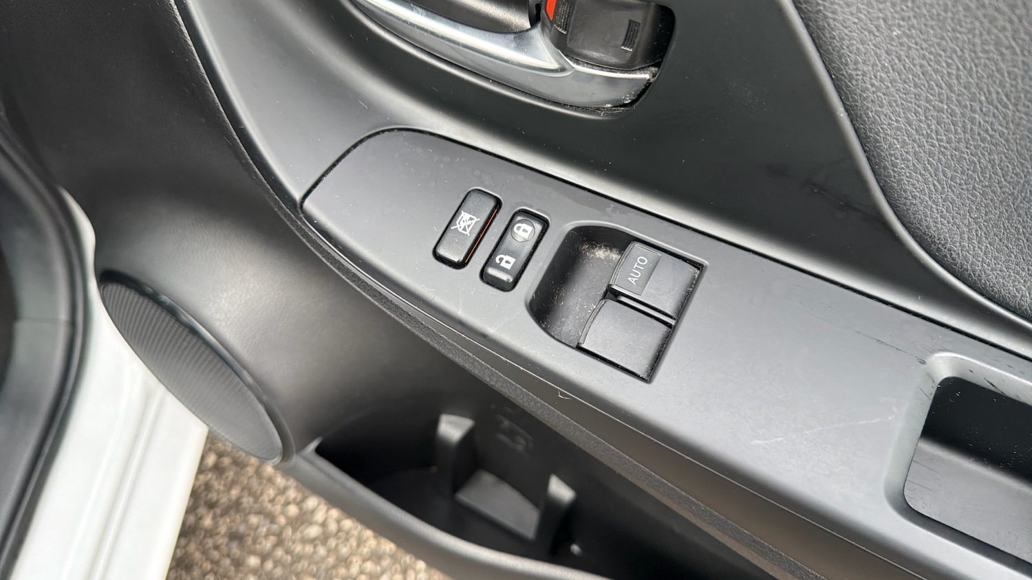 Used Toyota Yaris 2018 for sale - 76517515: Photo 26