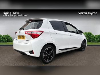 Used Toyota Yaris 2018 for sale - 76517515: Photo