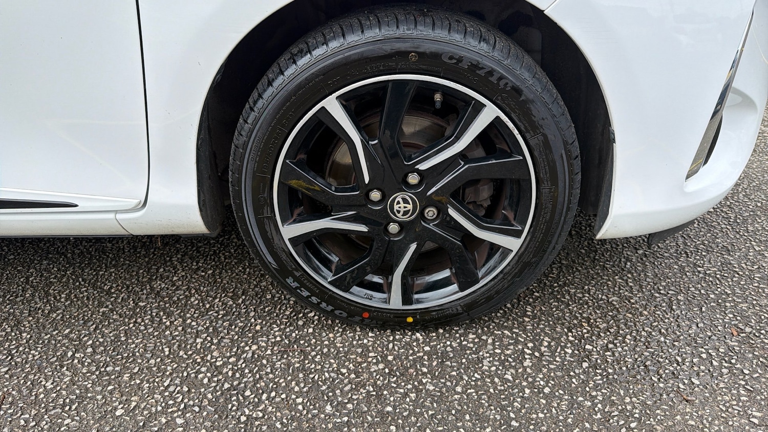 Used Toyota Yaris 2018 for sale - 76517515: Photo 30