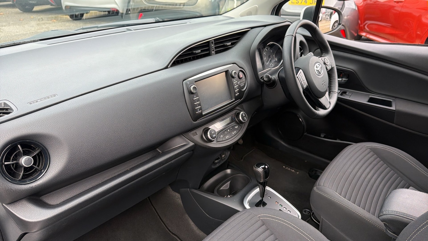 Used Toyota Yaris 2018 for sale - 76517515: Photo 34