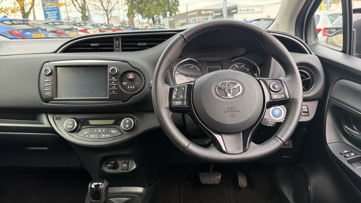 Used Toyota Yaris 2018 for sale - 76517515: Photo 8
