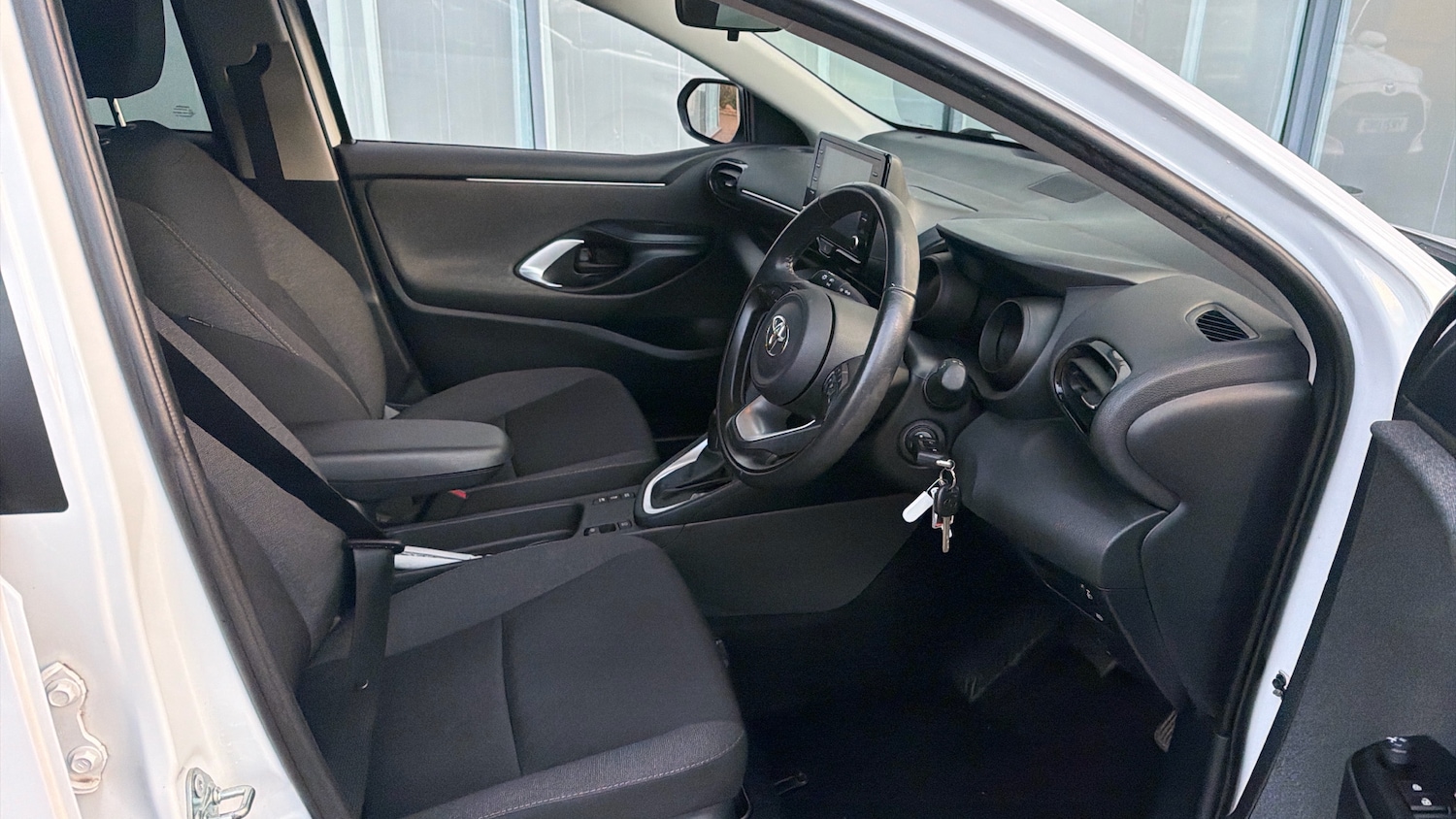 Used Toyota Yaris 2021 for sale - 76817373: Photo 11