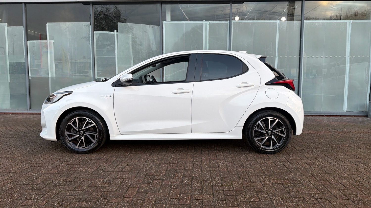 Used Toyota Yaris 2021 for sale - 76817373: Photo 17